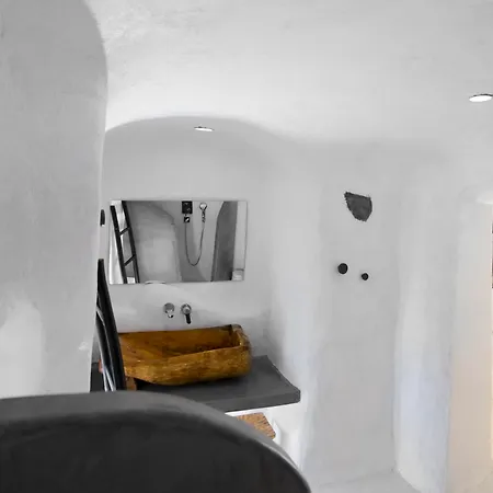 Sophia Luxury Imerovigli (Santorini)
