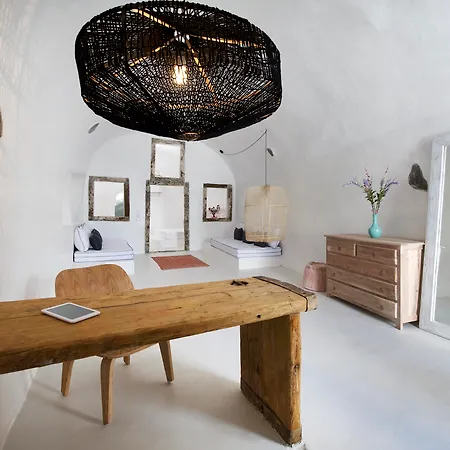 Sophia Luxury מלון 4*