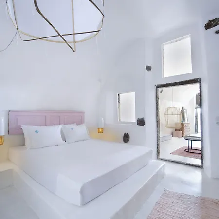 Sophia Luxury Imerovigli (Santorini)