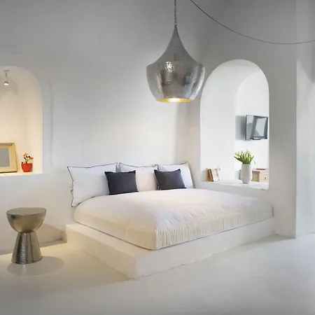 Sophia Luxury Imerovigli (Santorini)