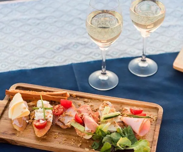 Sophia Luxury Hotel Imerovigli (Santorini)