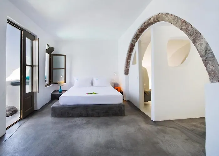 Sophia Luxury Imerovigli (Santorini)